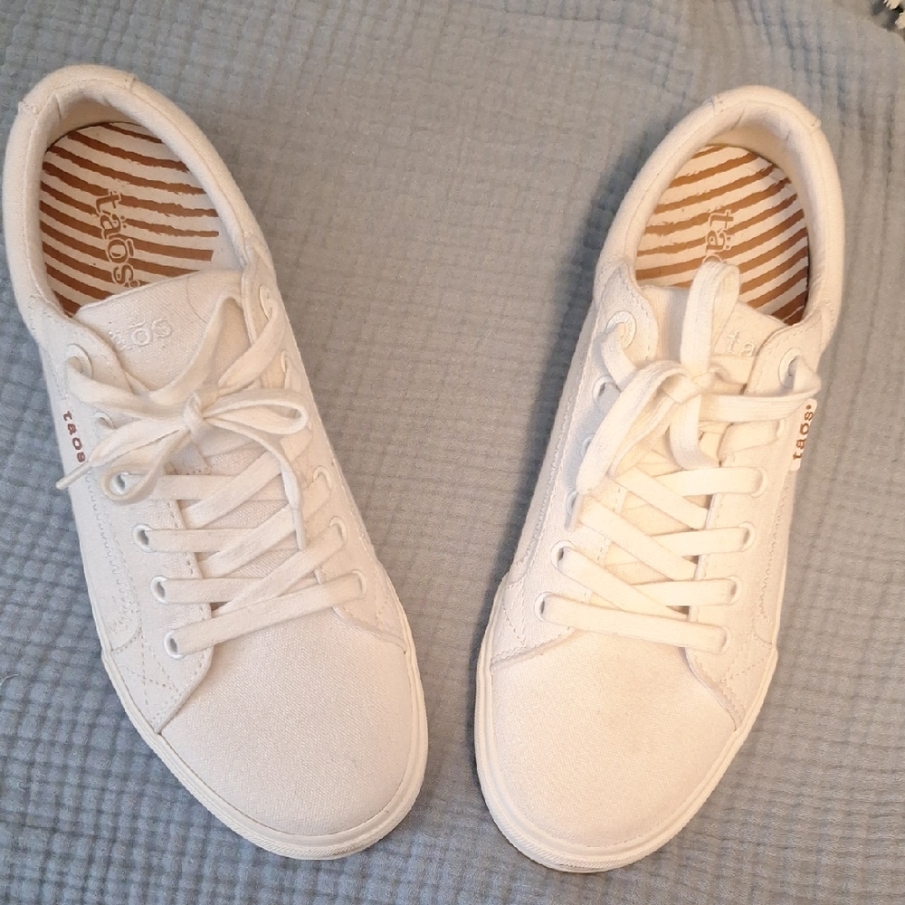 Taos Footwear White Sneakers Size 10